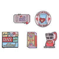 Casual Elegant Lady Geometric Alloy Stoving Varnish Unisex Brooches main image 1