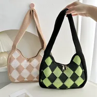 Women's Medium Polyester Checkered Elegant Dumpling Shape Zipper Shoulder Bag main image 4
