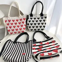 Women's Medium Polyester Stripe Heart Shape Elegant Basic Streetwear Square Magnetic Buckle Crossbody Bag main image 3
