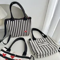 Women's Medium Polyester Stripe Heart Shape Elegant Basic Streetwear Square Magnetic Buckle Crossbody Bag main image 2