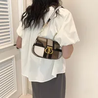 Women's Medium Pu Leather Geometric Streetwear Square Lock Clasp Underarm Bag main image 4