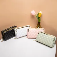 Embroidered Mobile Phone Bag Ladies Bag Bag New  Women's Bag Wholesale Live Shoulder Mobile Phone Bag main image 2