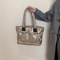 Women's Nylon Solid Color Vacation Streetwear Sewing Thread Square Zipper Tote Bag main image 3