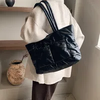 Women's Nylon Solid Color Vacation Streetwear Sewing Thread Square Zipper Tote Bag sku image 1
