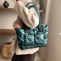 Women's Nylon Solid Color Vacation Streetwear Sewing Thread Square Zipper Tote Bag sku image 5