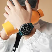 New  Men's Electronic Watch Casual Fashion Trend High Color Value Student Sports Smart Multi-function Watch main image 3