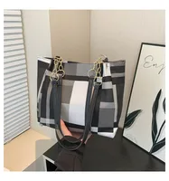 New Elegant Fashion Design Shoulder Crossbody Stylish Solid Color Retro Fresh Underarm Texturized Tote Bag sku image 1