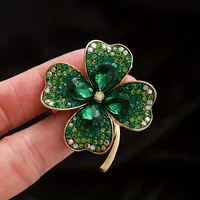 Fashion Exquisite And Versatile Graceful Personality Flashing Rhinestone Elegant Light Luxury Clover Brooch Women's Coat Cardigan High-End Corsage Pin main image 3