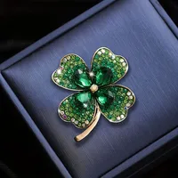 Fashion Exquisite And Versatile Graceful Personality Flashing Rhinestone Elegant Light Luxury Clover Brooch Women's Coat Cardigan High-End Corsage Pin sku image 1