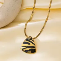 New Product Best-Selling European And American Triangle Zebra Texture Exquisite Fashion Plated 18K Gold Titanium Steel Necklace Two-Piece Earrings Set main image 3