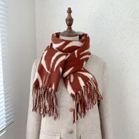 Women's Elegant Lady Geometric Imitation Cashmere Scarf sku image 1