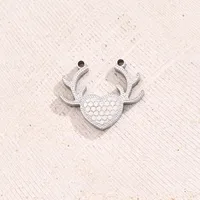 Best Seller In Europe And America Creative DIY Ornament Accessories Vacuum Electroplating Plum Blossom Antlers Angel Wings Rose Connector In Furnace sku image 3