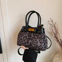 Foreign Trade Niche Leopard Print Bag Female 2024 New Popular All-Matching Messenger Bag Autumn And Winter Portable Bucket Bag Small Carrying Bag sku image 1