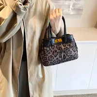 Foreign Trade Niche Leopard Print Bag Female 2024 New Popular All-Matching Messenger Bag Autumn And Winter Portable Bucket Bag Small Carrying Bag main image 3