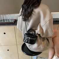 Women's Mini Pu Leather Solid Color Streetwear Bucket Zipper Shoulder Bag Handbag Crossbody Bag main image 1