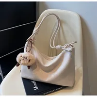 Women's Large Pu Leather Solid Color Streetwear Dumpling Shape Zipper Shoulder Bag main image 4