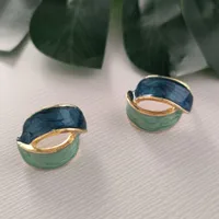 1 Pair Streetwear Commute Triangle Heart Shape Bow Knot Alloy Acrylic Zircon Gold Plated Ear Studs main image 2
