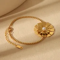 Wholesale Jewelry Novelty Modern Style Solid Color 304 Stainless Steel Shell Pearls 18K Gold Plated Cutting Bracelets Earrings Necklace main image 5