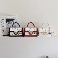 Women's Pu Leather Solid Color Streetwear Square Magnetic Buckle Handbag main image 1