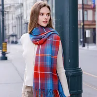 Women's Basic Plaid Polyester Tassel Scarf main image 1