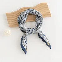 Women's Pastoral Houndstooth Flower Satin Silk Scarf sku image 2