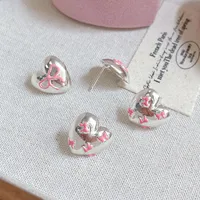 1 Pair Casual Elegant Sweet Heart Shape Enamel Alloy Ear Studs main image 1