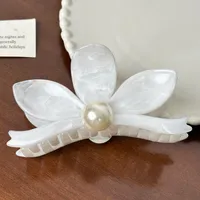 Women's Sweet Geometric Flower Resin Inlay Artificial Pearls Hair Claws sku image 4