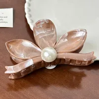 Women's Sweet Geometric Flower Resin Inlay Artificial Pearls Hair Claws sku image 6