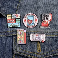 Casual Elegant Lady Geometric Alloy Stoving Varnish Unisex Brooches main image 3