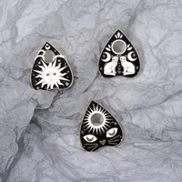 Vintage Style Classic Style Sun Heart Shape Cat Alloy Stoving Varnish Unisex Brooches main image 3
