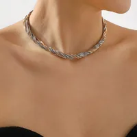 Vintage Style Classic Style Solid Color Iron Plating Women's Layered Necklaces main image 3