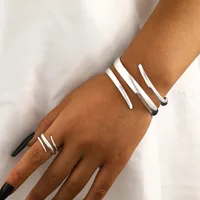 Casual Simple Style Geometric Alloy Women's Rings Plain Bracelet main image 2