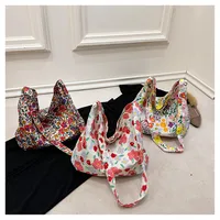 Women's Large Cloth Flower Streetwear Flowers Sewing Thread Dumpling Shape Magnetic Buckle Tote Bag main image 2
