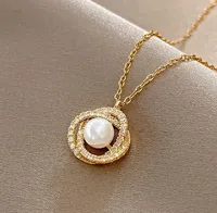 Elegant Four Leaf Clover Heart Shape Butterfly Titanium Steel Copper Plating Zircon Women's Pendant Necklace sku image 35
