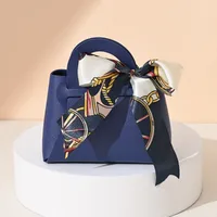 European Style Creative Wedding Candy Box Leather Handheld Bag Ins Style Wedding Party Favors Return Gift Candy Packaging sku image 6