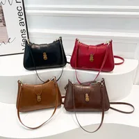 Women's Medium Pu Leather Solid Color Streetwear Sewing Thread Square Zipper Shoulder Bag main image 1