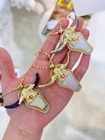 Vintage Style Rock Animal Resin Brass Plating Zircon 18K Gold Plated Women's Pendant Necklace main image 6