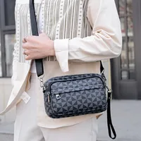 Men's Pu Leather Geometric Vintage Style Sewing Thread Square Zipper Crossbody Bag main image 1