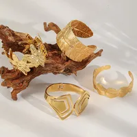 Elegant Exaggerated Artistic Geometric Leaves Flower 304 Stainless Steel 18K Gold Plated Unisex Bangle main image 1