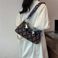 Women's Medium Cloth Geometric Ethnic Style Streetwear Tassel Sewing Thread Square Zipper Shoulder Bag main image 2