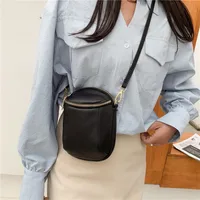 Women's Leather Solid Color Streetwear Sewing Thread Shell Zipper Crossbody Bag sku image 1