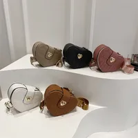 Women's Pu Leather Heart Shape Cute Streetwear Sewing Thread Heart-shaped Zipper Shoulder Bag main image 1