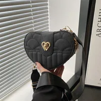 Women's Pu Leather Heart Shape Cute Streetwear Sewing Thread Heart-shaped Zipper Shoulder Bag sku image 2