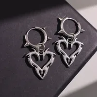 1 Pair Gothic Vintage Style Punk Heart Shape Rivet Alloy Drop Earrings main image 2