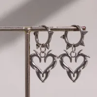 1 Pair Gothic Vintage Style Punk Heart Shape Rivet Alloy Drop Earrings main image 1