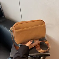 Women's Medium Cloth Solid Color Classic Style Square Zipper Shoulder Bag main image 4