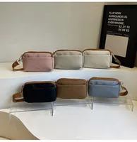 Women's Medium Cloth Solid Color Classic Style Square Zipper Shoulder Bag main image 1