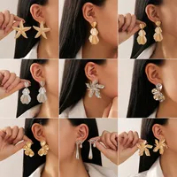 1 Pair Vacation Simple Style Flower Plating Alloy Ear Studs main image 1