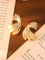 1 Pair Exaggerated Streetwear Flower Plating Arylic Ear Studs sku image 5