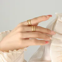 Simple Style Solid Color Titanium Steel Plating 18K Gold Plated Women's Rings main image 3